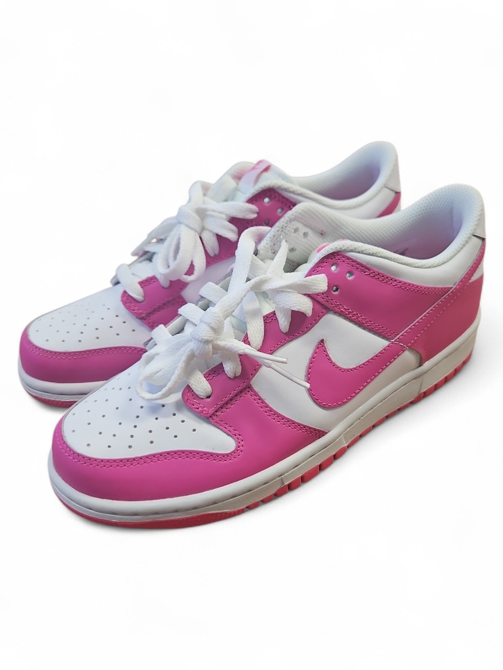 Nike Dunk Low GS Youth Size 7Y Laser Fuchsia Pink Shoes